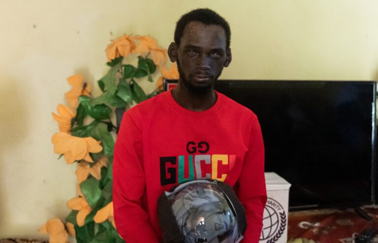 Mohamed et son casque